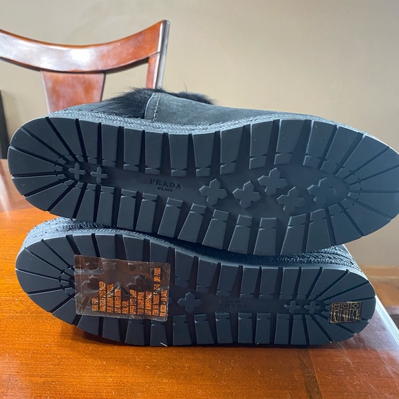 Prada Shearling boots Black New EU 41 - Picture 6 of 8